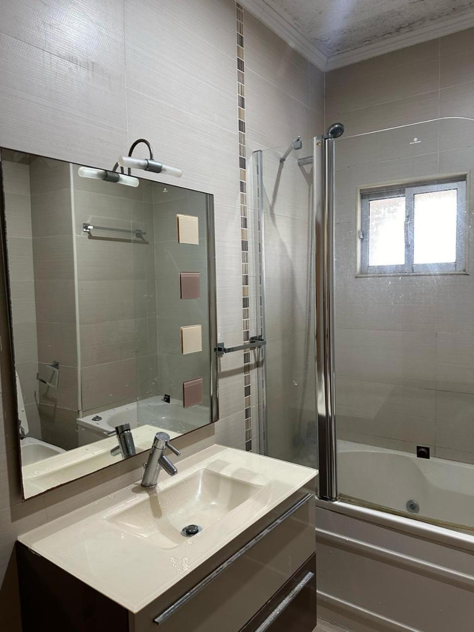 Sn-Hostel Сетубал Екстериор снимка
